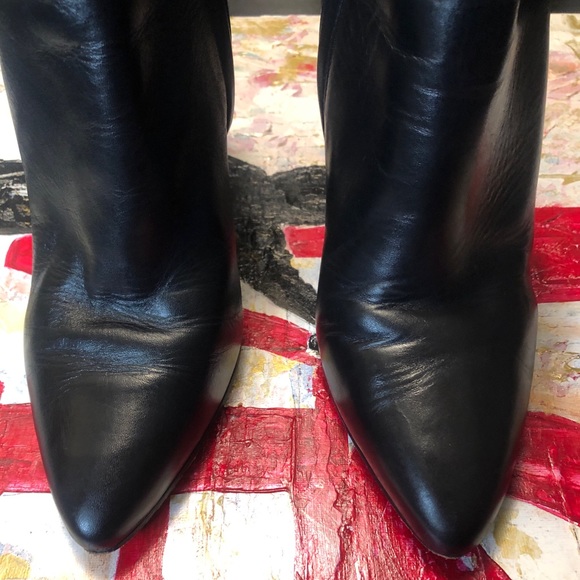 VC/John Camuto Black Leather Block Heel Booties / Size 10 - Picture 3 of 12